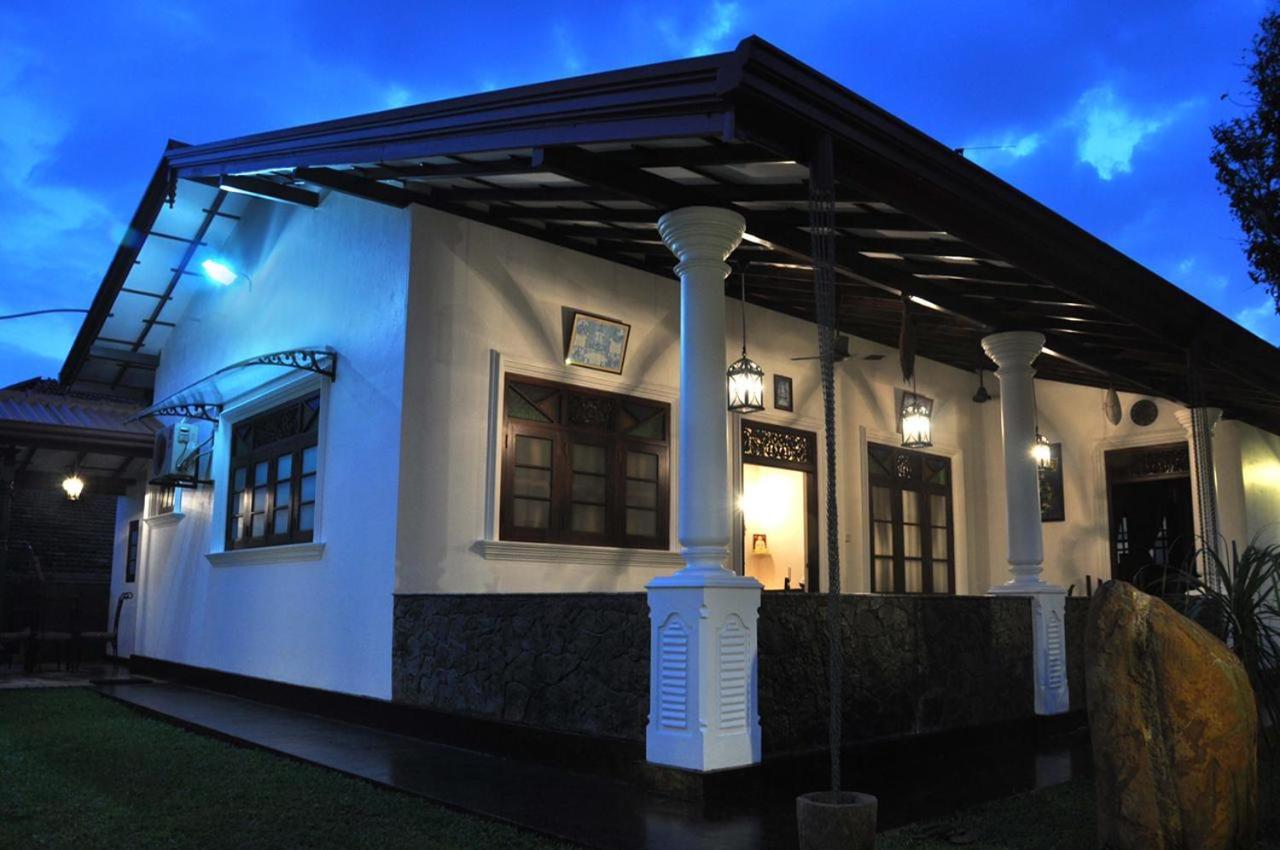 Mama Villa Хиккадува Экстерьер фото
